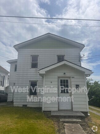 Building Photo - 304 N 3rd St