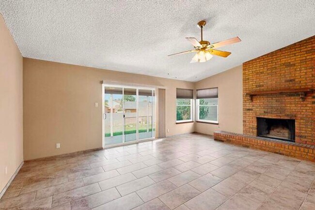 Foto del edificio - Picture Perfect 3 Bedroom Home in Southeas...