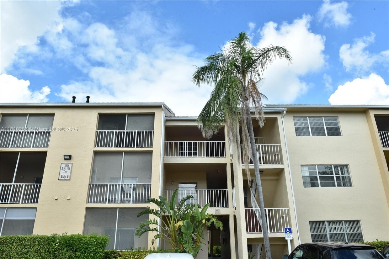 Primary Photo - 15325 SW 106th Terrace