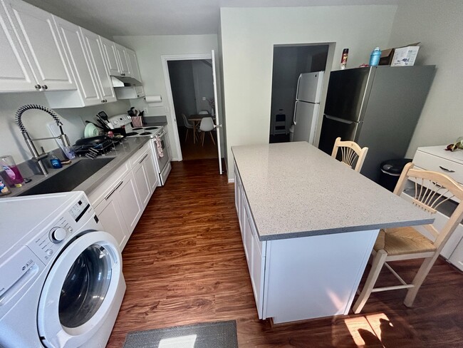 Building Photo - 116 Hanupaoa Pl