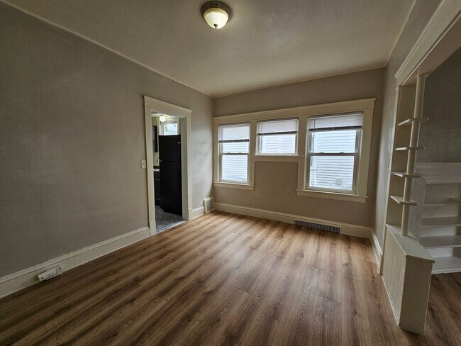 Foto del edificio - Idlewood Ave