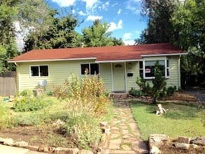 Building Photo - 945 Grape Ave