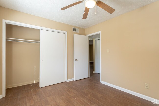 2 habitaciones, 1 baño - 820 pies cuadrados - Tuscany at Midtown