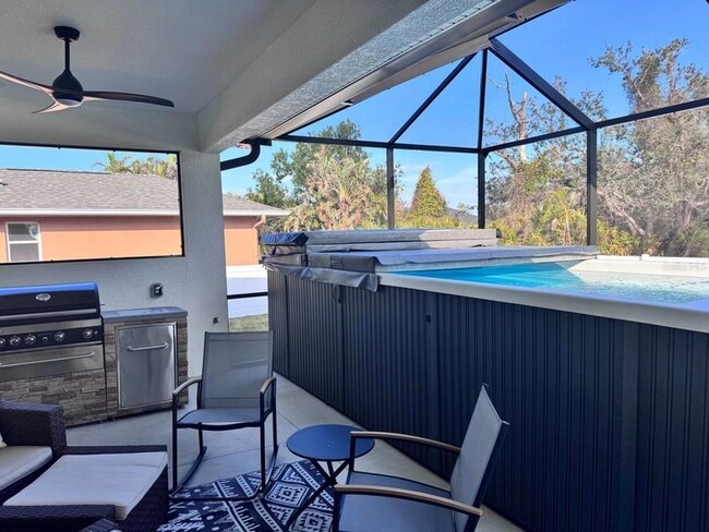 Foto del edificio - 26 Medalist Way