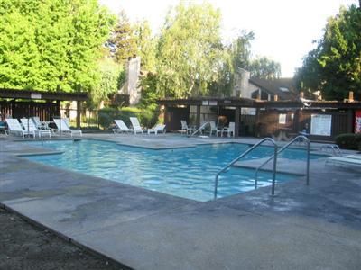 Foto del edificio - 3701 Colonial Dr