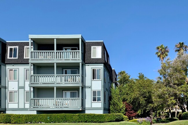 Building Photo - Mariners Island Park