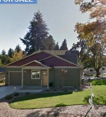 Primary Photo - 762 Ewald Ave S