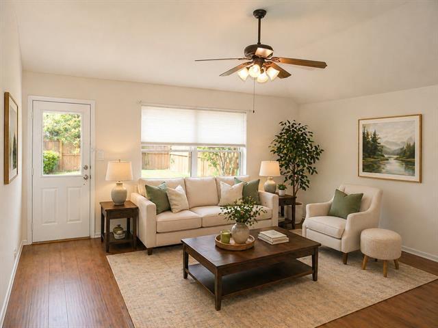 Foto del edificio - 8621 Wagon Trail