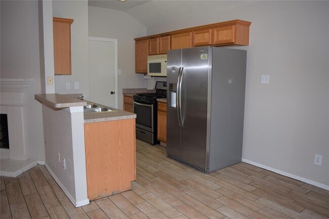 Building Photo - 230 Rolling Brook Dr