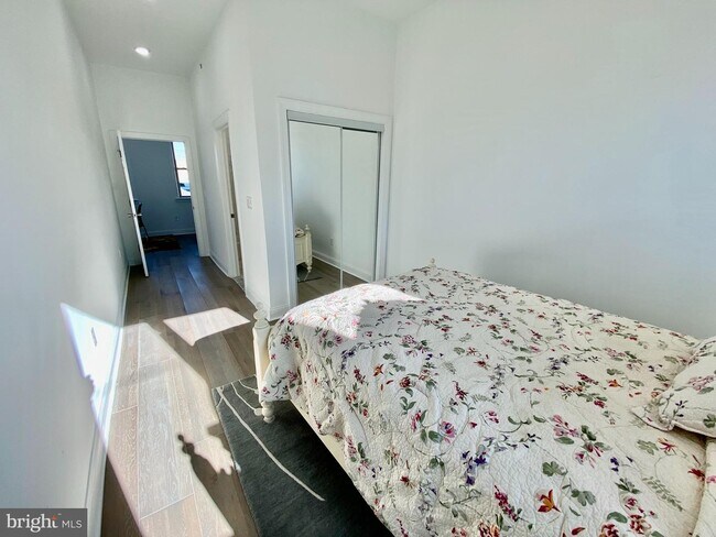 Foto del edificio - 703 Watkins St