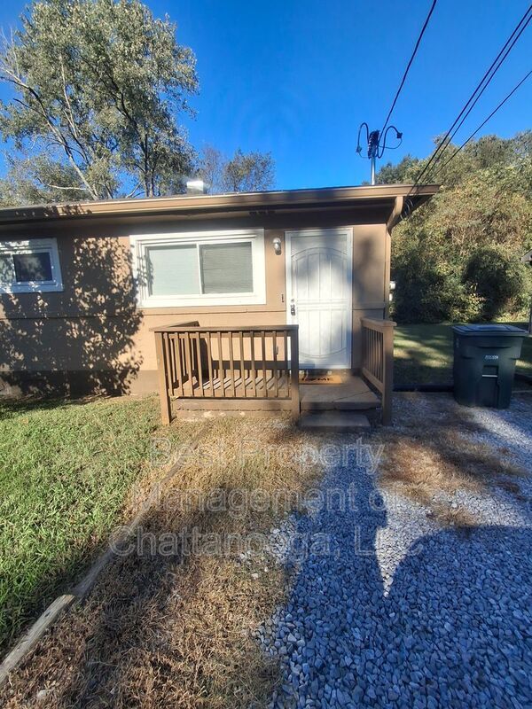 Building Photo - 5291 Usher Dr