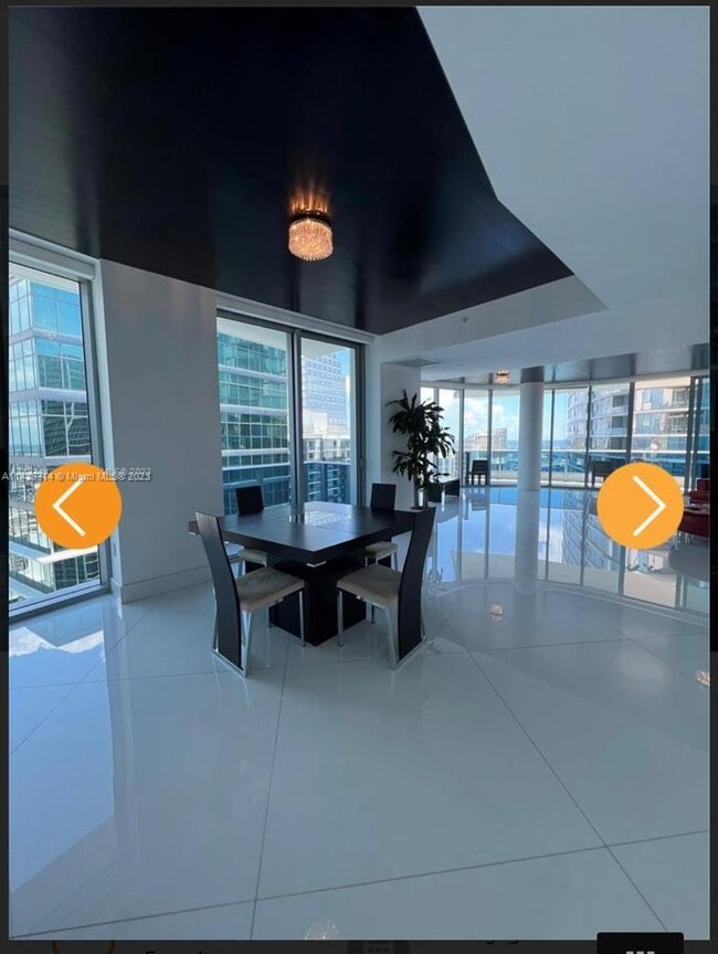 Building Photo - 200 Biscayne Blvd Way