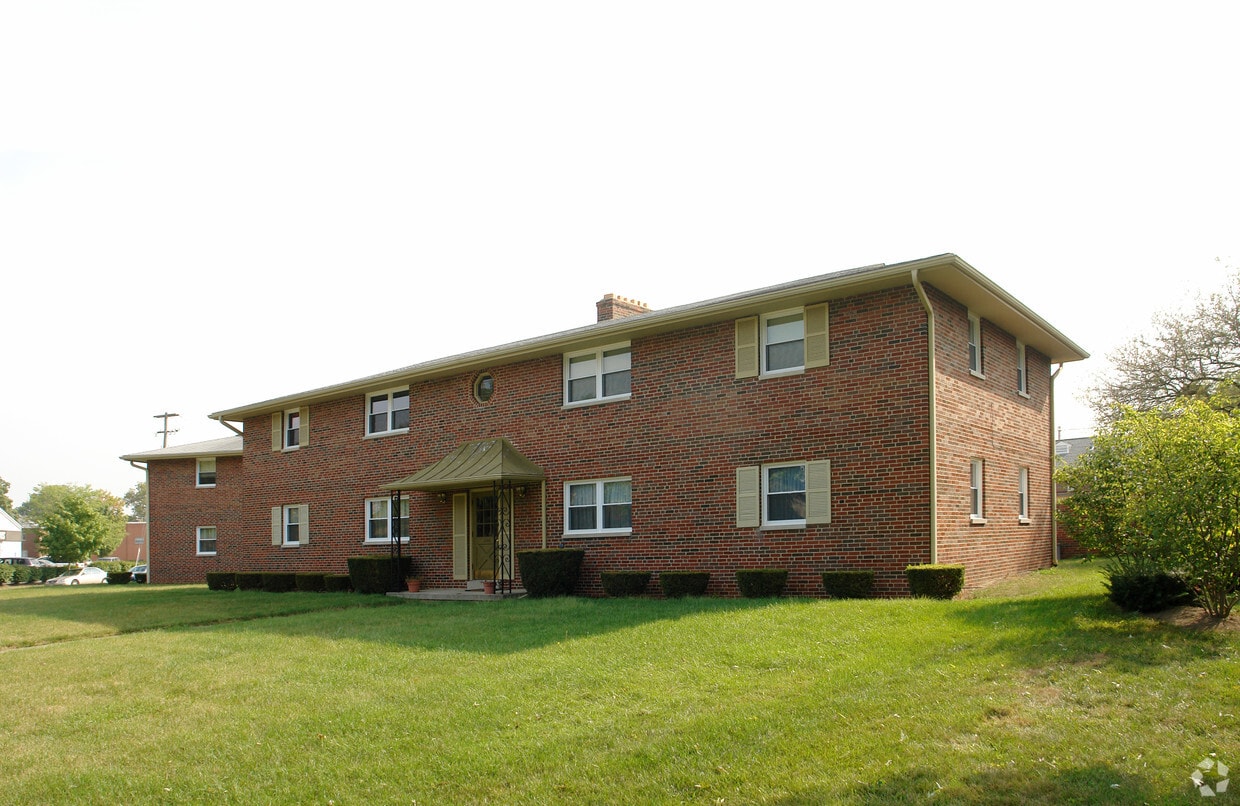Building Photo - 1555 Stanford Rd