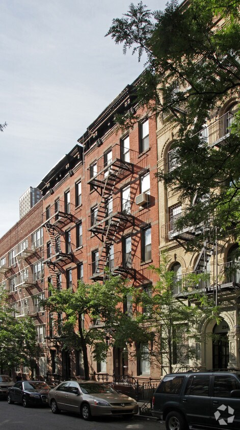 Primary Photo - 236 E 89th St
