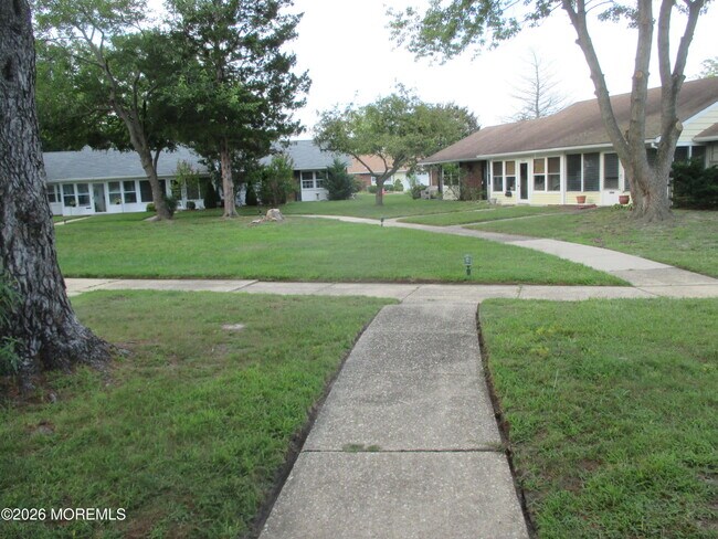 Foto del edificio - 365F Chesterfield Ct