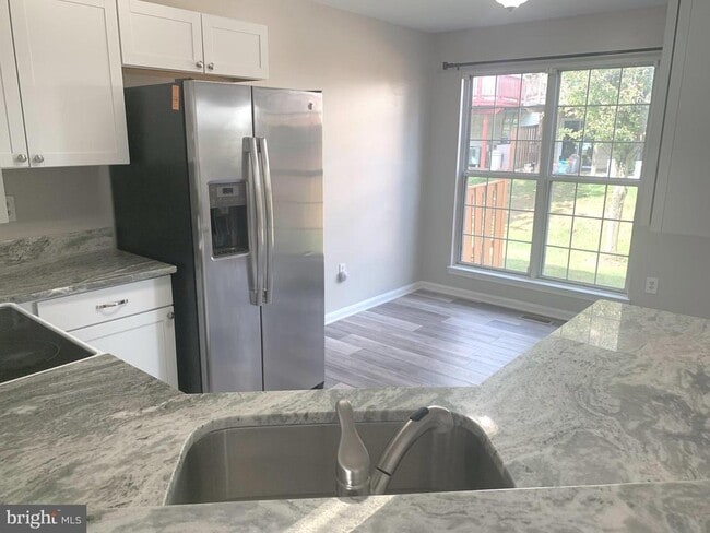 Foto del edificio - 224 Gentlebrook Rd