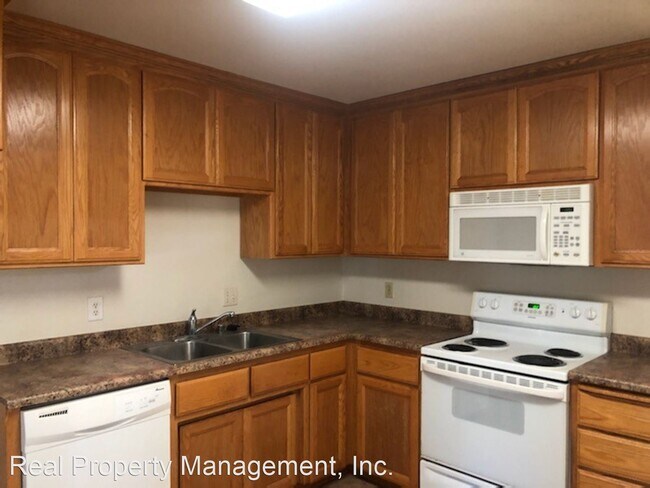 Building Photo - 3 br, 1 bath House - 3870 Mercury Drive