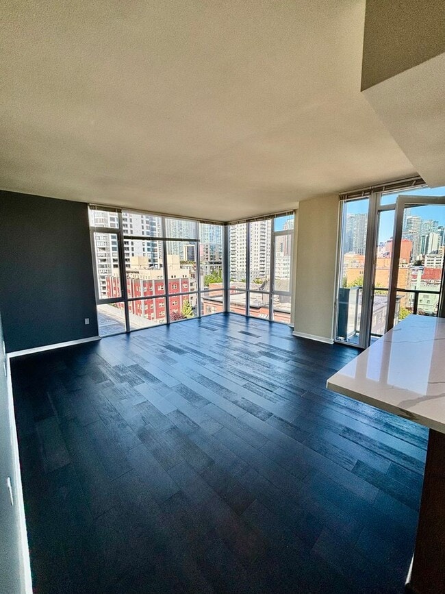 Building Photo - TOP FLOOR PENTHOUSE, Views Galore!!! $2000.00 rent credit available