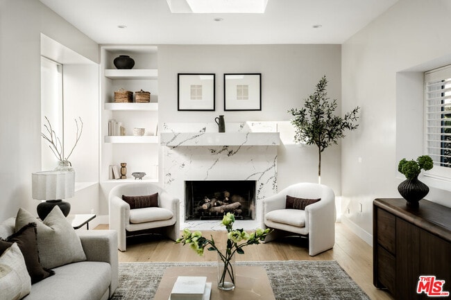 Foto del edificio - 1143 Sierra Alta Way