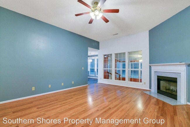 Building Photo - 3 br, 2 bath House - 107 Saddleback Cir.