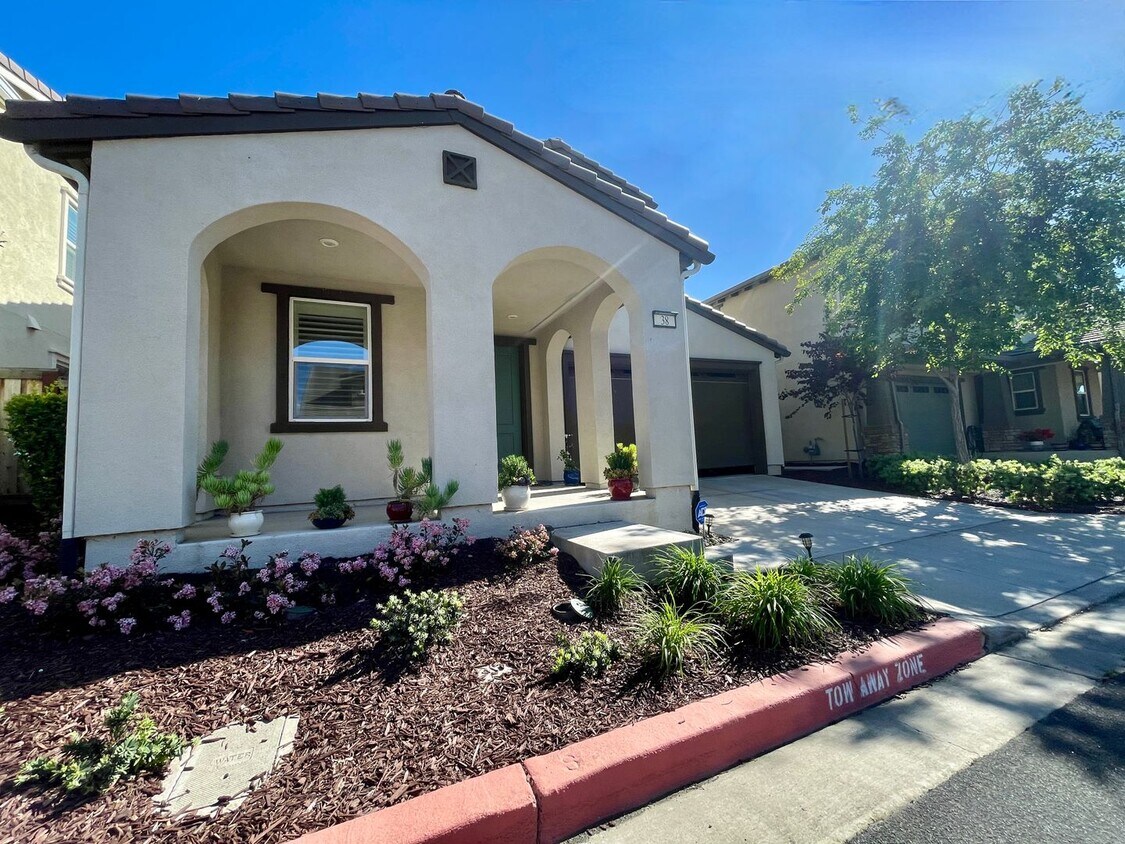 Primary Photo - BEAUTIFUL HOME COMING SOON!!!