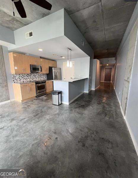 Foto del edificio - 335 W Ponce de Leon Ave