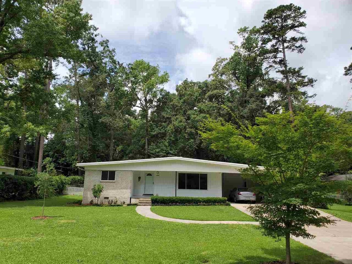 Primary Photo - 2305 Trescott Dr