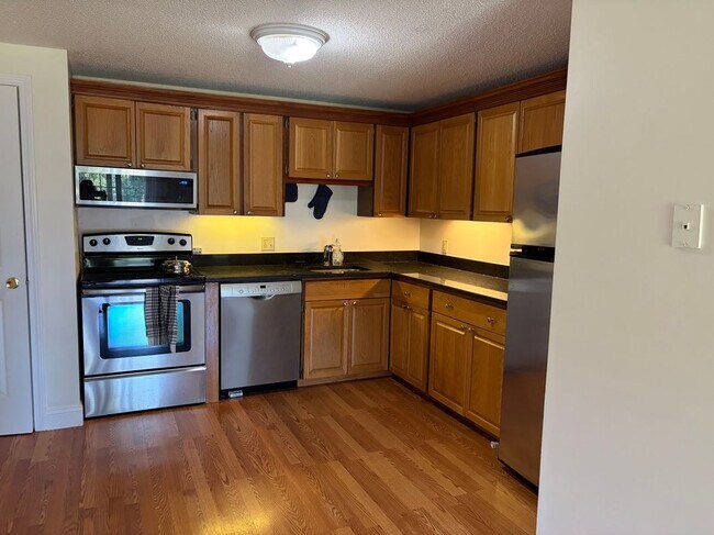 Foto del edificio - 807 White Cedar Blvd