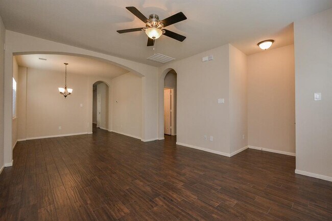 Building Photo - 20571 Sycamore Crest Ln