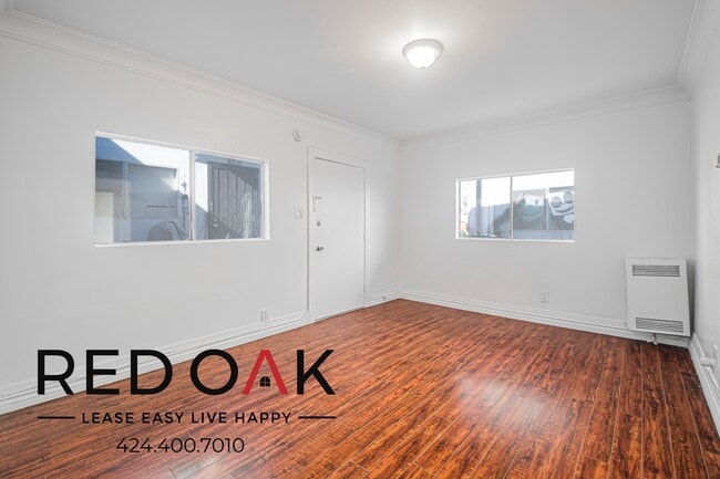 Building Photo - 615 S Soto St