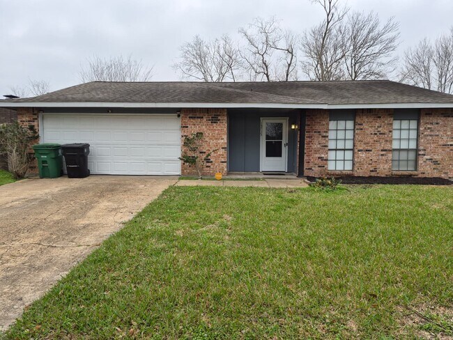 Foto del edificio - 15735 Munson Ln