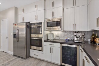 Building Photo - 5841 Heavenly Midst Ln