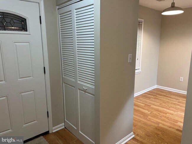 Foto del edificio - 6322 Draco St