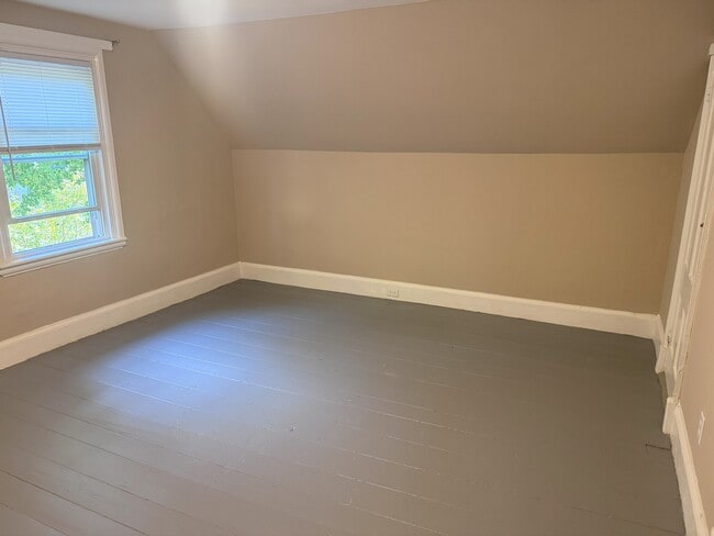 Building Photo - 79 Patten St