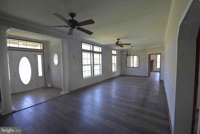 Building Photo - 491-44H 4-H Park Rd