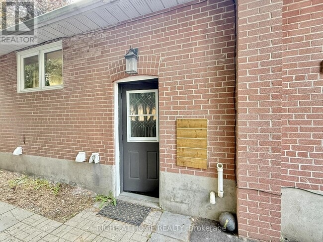 Building Photo - 116 Cherrywood Dr