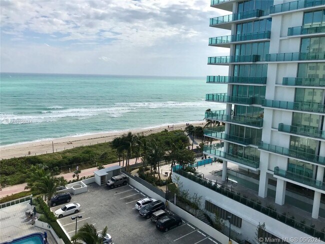 Building Photo - 6917 Collins Ave