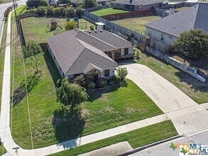 Building Photo - 4910 Bronze Dr