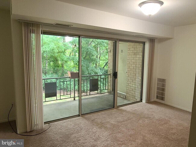 Foto del edificio - 12204 Braxfield Ct