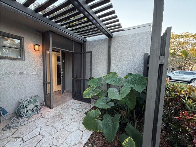 Foto del edificio - 11336 NW 16th St