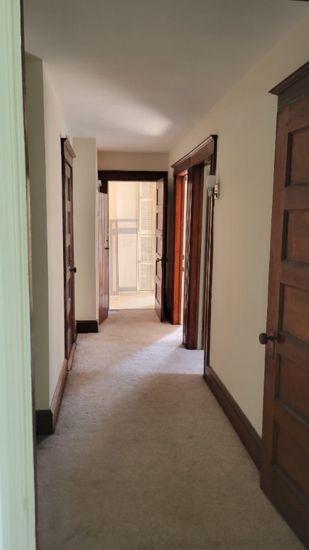 Building Photo - 392 Main St