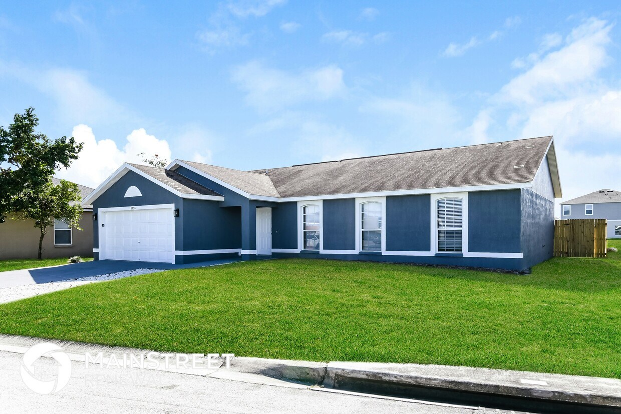 Foto principal - 1054 Summer Glen Dr