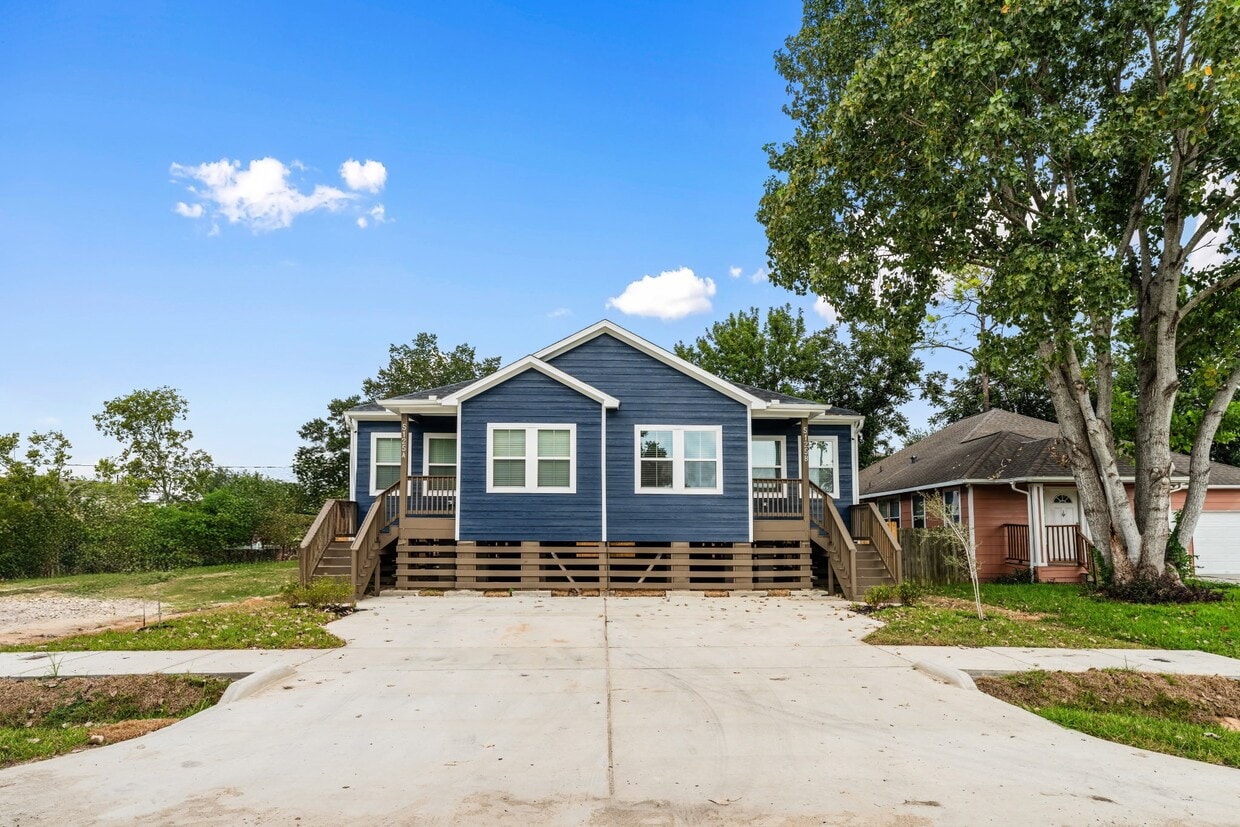 Primary Photo - 5125 Jezebel St