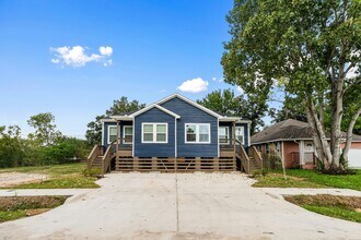 Building Photo - 5125 Jezebel St