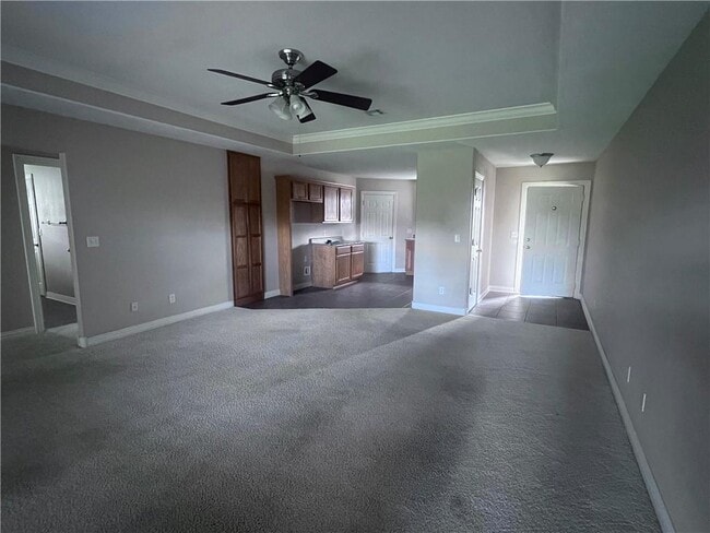 Building Photo - 2060 Ravenwood Plaza