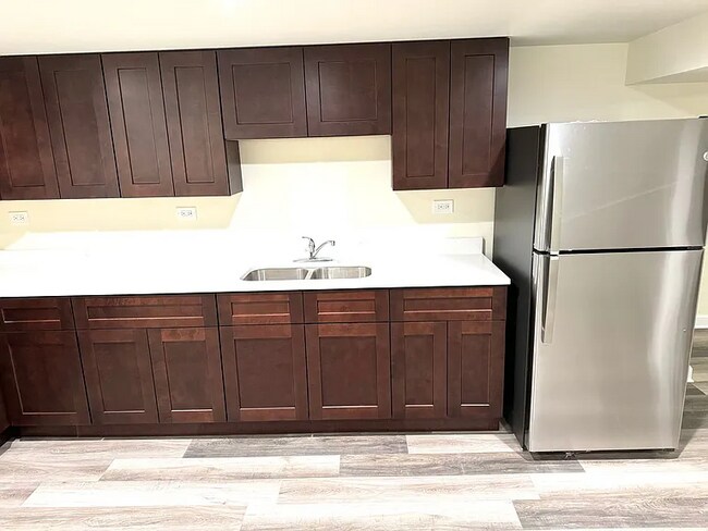 Foto del edificio - 10351 Cambridge St