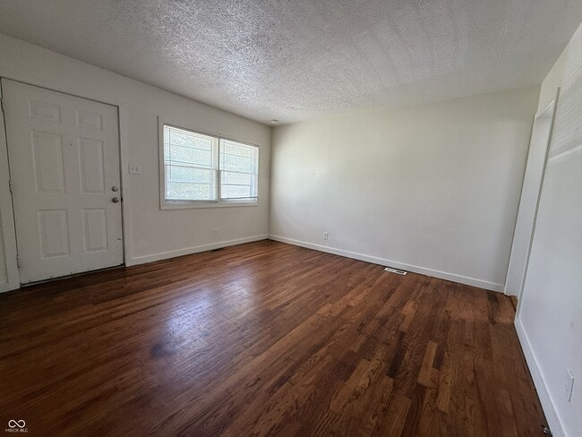 Foto del edificio - 122 N Routiers Ave