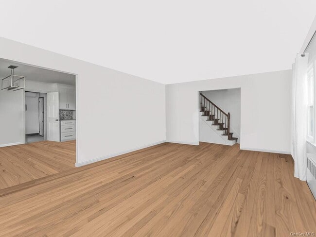 Building Photo - 213 Davis Ave