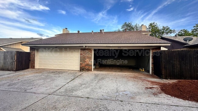 Photo - 6713 Lyrewood Lane House