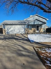 Building Photo - 3721 Bobcat Ln